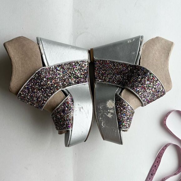 Nine West Women’s Silver Multicolor Metallic Glitter Heel Wedge Size 6 - Picture 7 of 8
